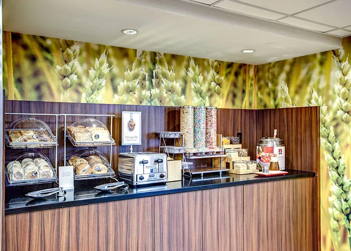 Fairfield Inn & Suites By Marriott Springfield Holyoke